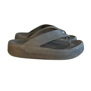CROCS Getaway Platform Flip Women’s Size 9 Black